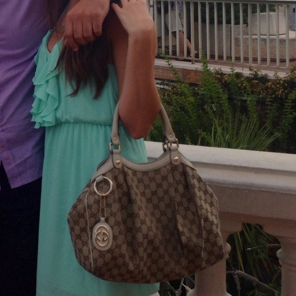 Authentic Gucci purse. - Picture 4 of 4